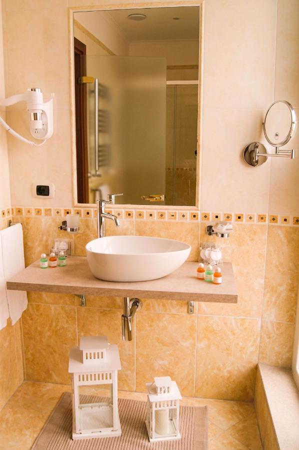 Monti 66 Hotel روما المظهر الخارجي الصورة